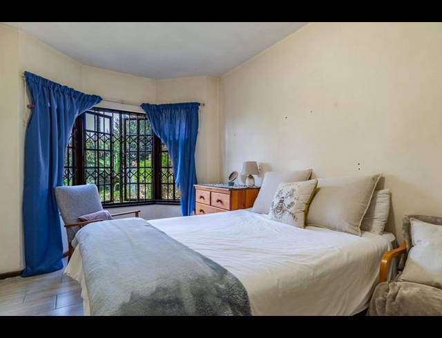 1 BEDROOM APARTMENT FOR SALE IN CLARENDON